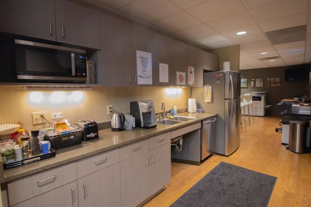 2960 Interstate Parkway, Kalamazoo, MI 49048