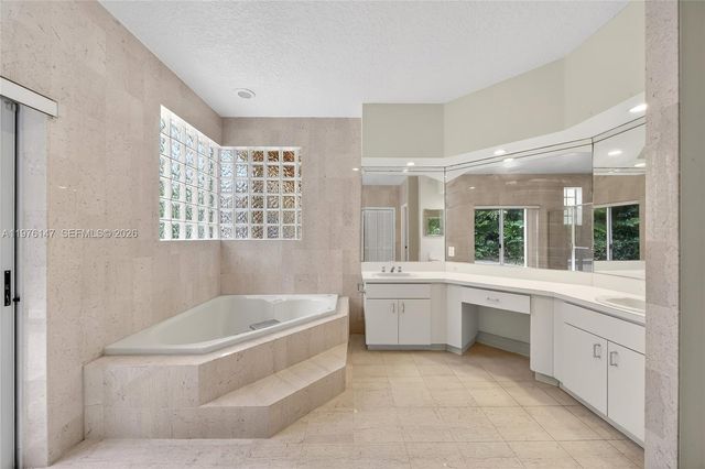 14040 SW 83rd Ct, Palmetto Bay, FL 33158