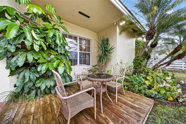 14040 SW 83rd Ct, Palmetto Bay, FL 33158