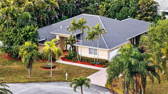 14040 SW 83rd Ct, Palmetto Bay, FL 33158