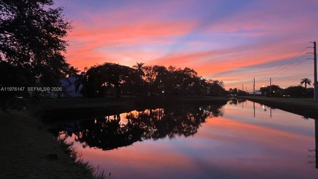 14040 SW 83rd Ct, Palmetto Bay, FL 33158