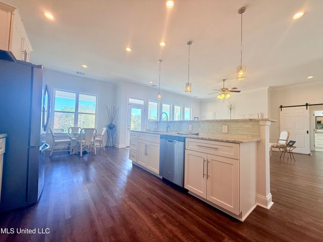 29 E Slope Drive, Carriere, MS 39426