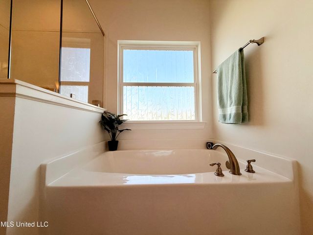 29 E Slope Drive, Carriere, MS 39426