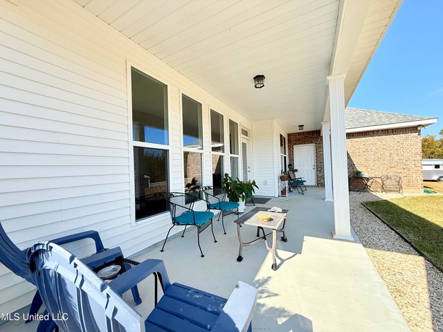 29 E Slope Drive, Carriere, MS 39426