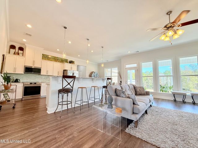 29 E Slope Drive, Carriere, MS 39426