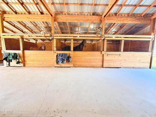 29 E Slope Drive, Carriere, MS 39426