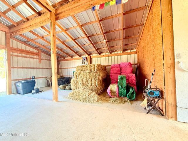 29 E Slope Drive, Carriere, MS 39426