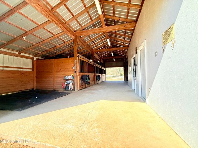 29 E Slope Drive, Carriere, MS 39426