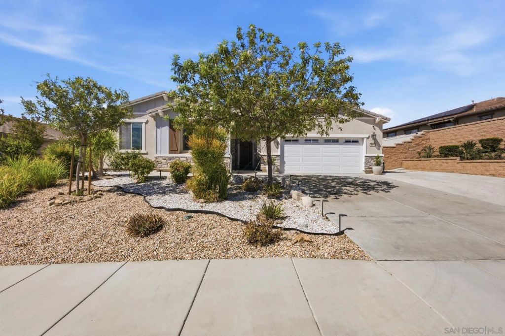 31573 Navy Sky Drive, Menifee, CA 92584