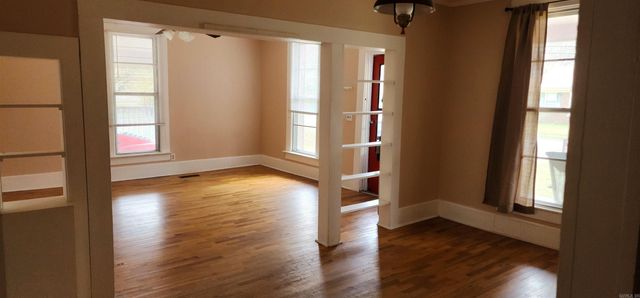 402 S 2Nd Street, Dardanelle, AR 72834