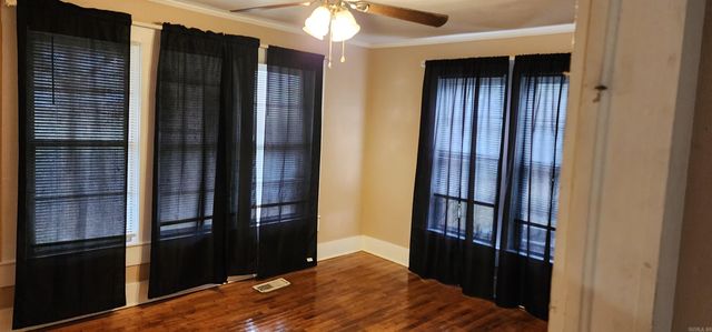 402 S 2Nd Street, Dardanelle, AR 72834