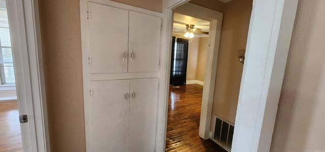 402 S 2Nd Street, Dardanelle, AR 72834