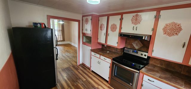 402 S 2Nd Street, Dardanelle, AR 72834