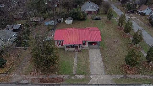 402 S 2Nd Street, Dardanelle, AR 72834