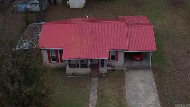 402 S 2Nd Street, Dardanelle, AR 72834