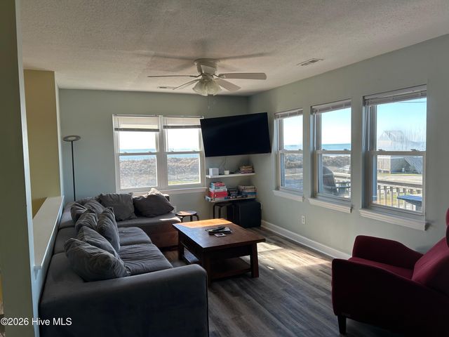 101 Summer Place Drive, N Topsail Beach, NC 28460