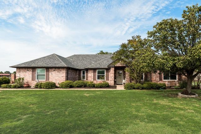 8901 S Water Tower Road, Fort Worth, TX 76179