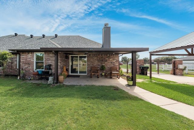 8901 S Water Tower Road, Fort Worth, TX 76179