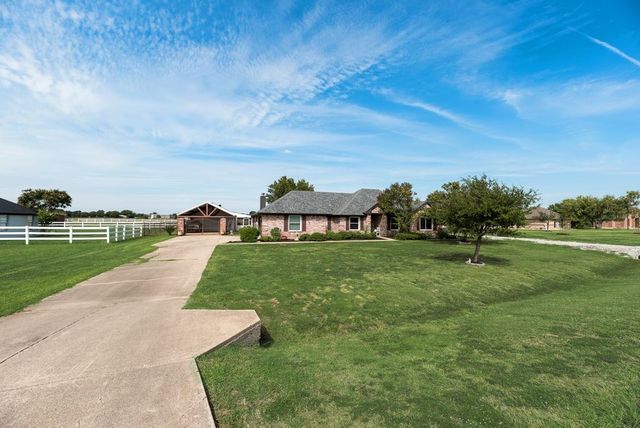 8901 S Water Tower Road, Fort Worth, TX 76179