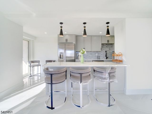 377 S Harrison St 9L 9L, East Orange City, NJ 07018