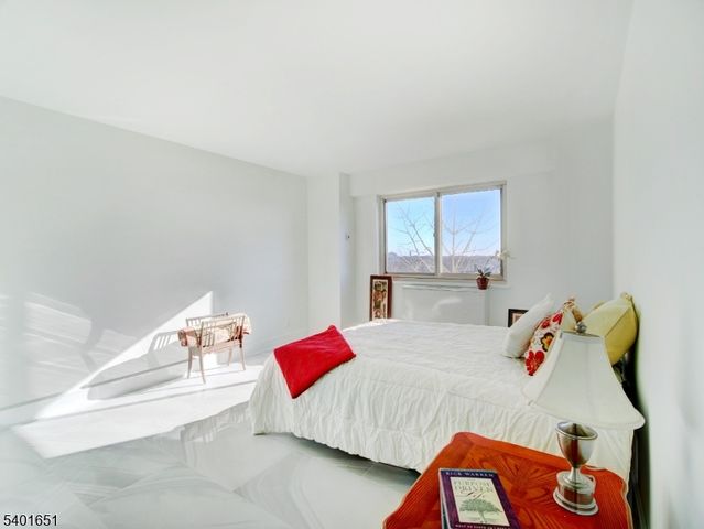 377 S Harrison St 9L 9L, East Orange City, NJ 07018