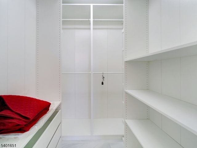 377 S Harrison St 9L 9L, East Orange City, NJ 07018