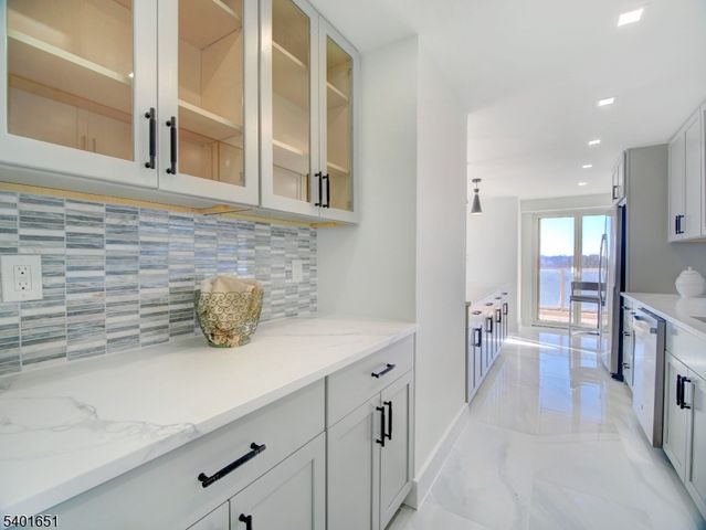 377 S Harrison St 9L 9L, East Orange City, NJ 07018