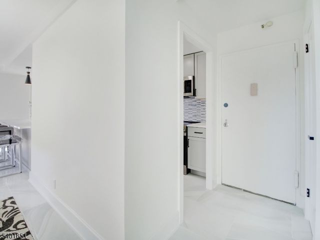 377 S Harrison St 9L 9L, East Orange City, NJ 07018