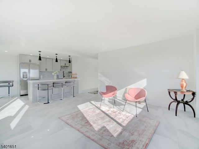 377 S Harrison St 9L 9L, East Orange City, NJ 07018