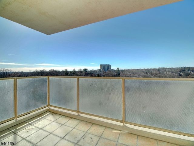 377 S Harrison St 9L 9L, East Orange City, NJ 07018