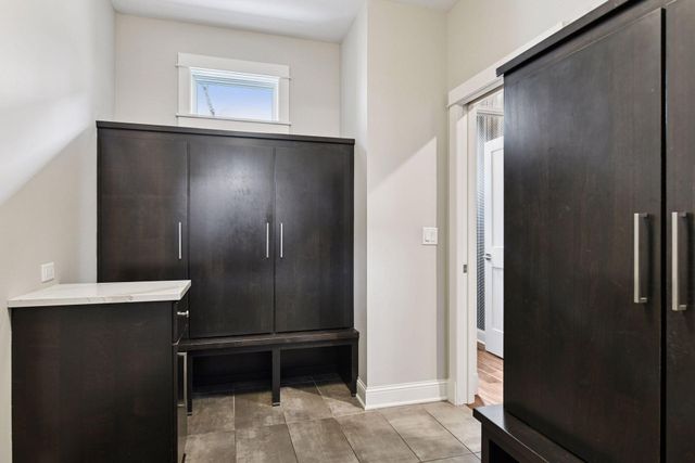 633 Park Street E, Wayzata, MN 55391