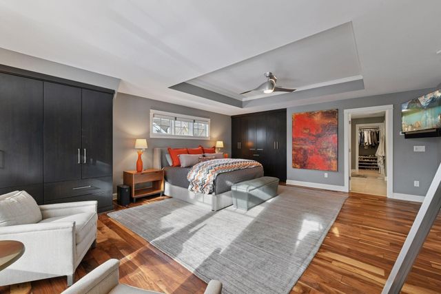 633 Park Street E, Wayzata, MN 55391