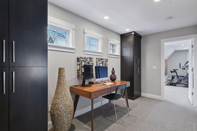 633 Park Street E, Wayzata, MN 55391