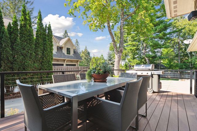 633 Park Street E, Wayzata, MN 55391