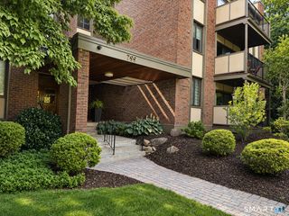 799 Prospect Avenue C3, West Hartford, CT 06105