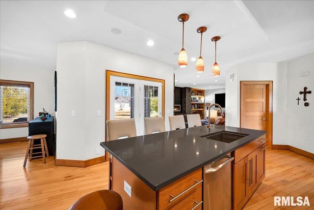 258 TURTLE CREEK Trail, Morton, IL 61550