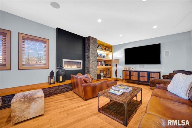 258 TURTLE CREEK Trail, Morton, IL 61550