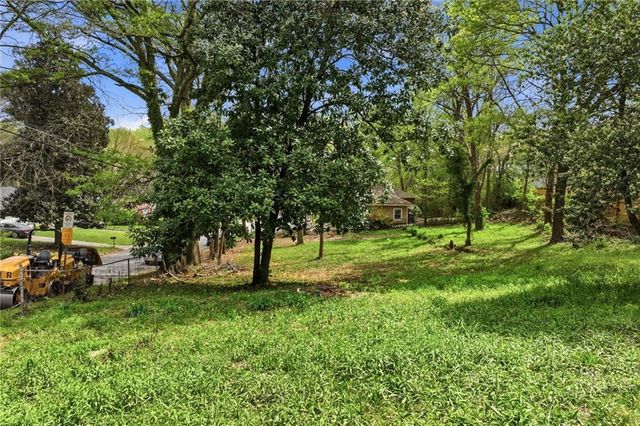 263 W Lake Avenue NW, Atlanta, GA 30314