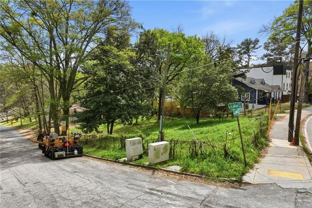 263 W Lake Avenue NW, Atlanta, GA 30314