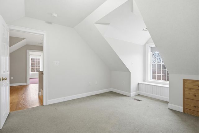 43 Hampshire Hills Drive, Bow, NH 03304