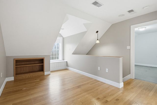 43 Hampshire Hills Drive, Bow, NH 03304
