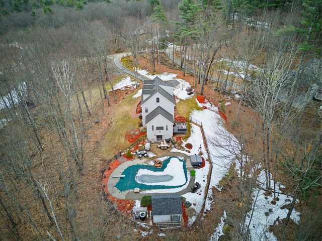 43 Hampshire Hills Drive, Bow, NH 03304