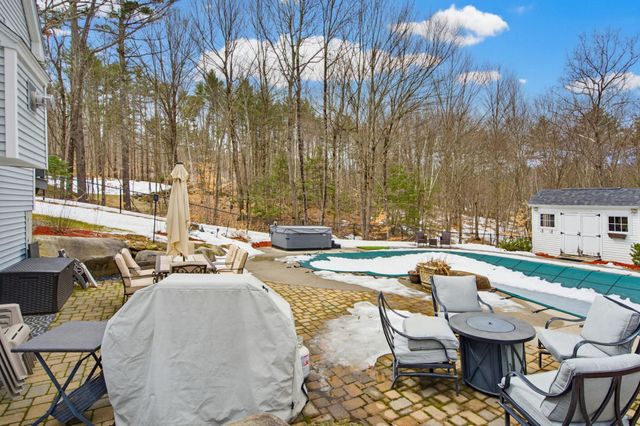 43 Hampshire Hills Drive, Bow, NH 03304