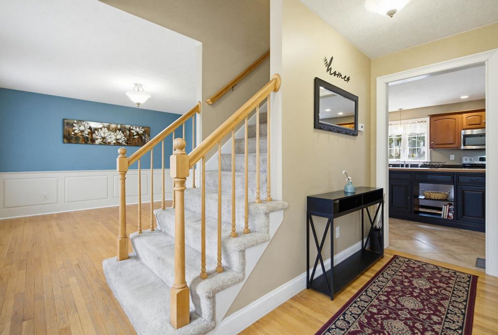 Image 19 of property listing at 43 Hampshire Hills Drive, Bow, NH 03304