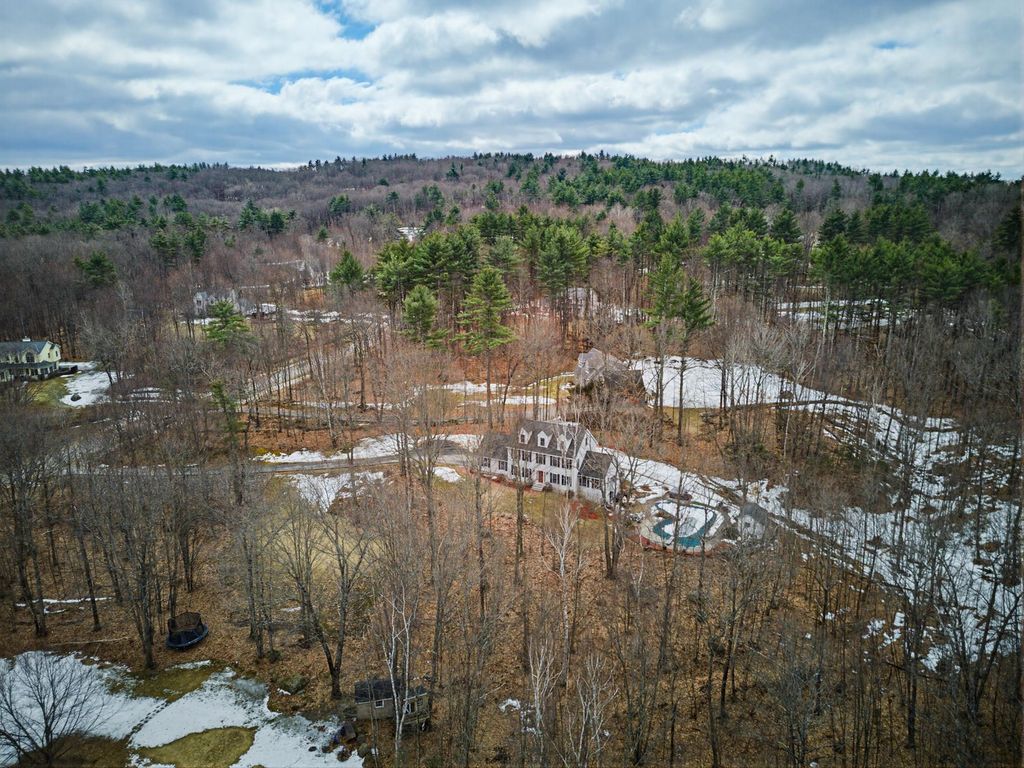 Image 46 of property listing at 43 Hampshire Hills Drive, Bow, NH 03304