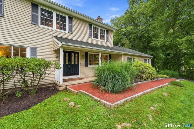 43 Pond Crest Road, Danbury, CT 06811