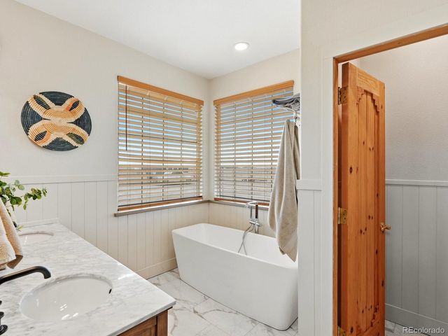 3374 County Road P, Wiggins, CO 80654