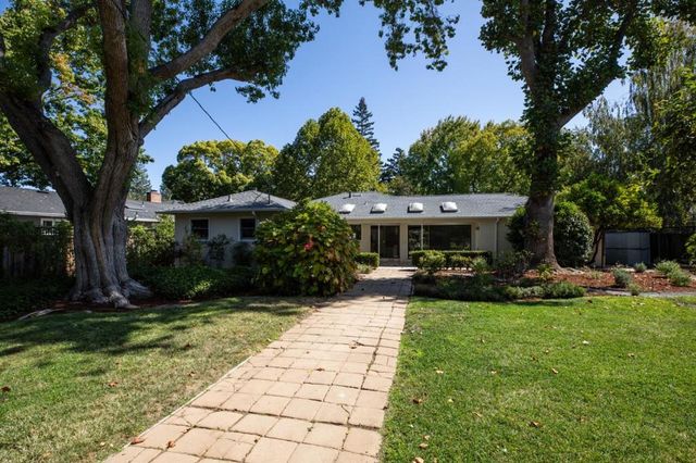 811 Stanford Avenue, Menlo Park, CA 94025