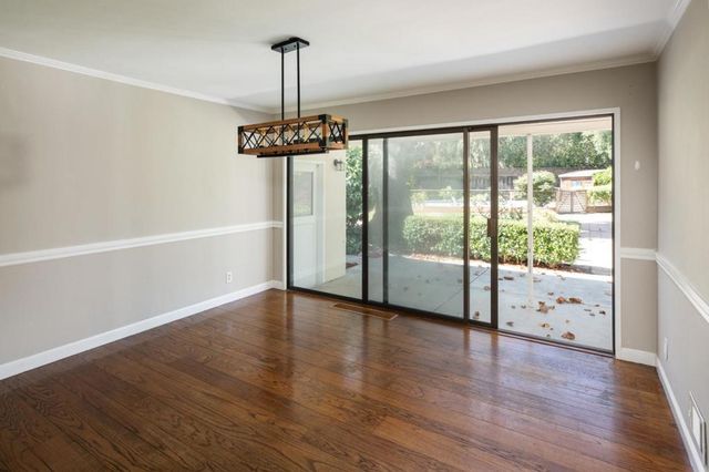 811 Stanford Avenue, Menlo Park, CA 94025