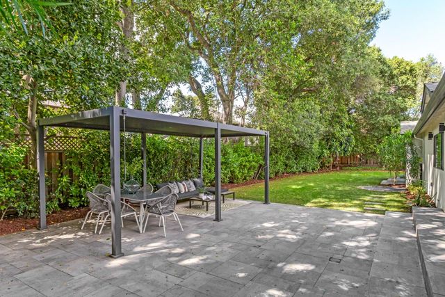 1240 Colonial Oaks Drive, Los Altos, CA 94024